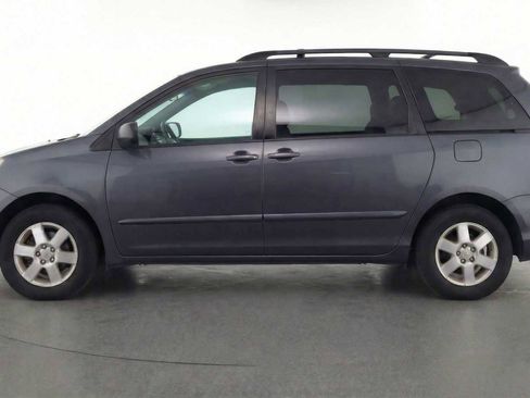 Used 2008 Toyota Sienna XLE image 6