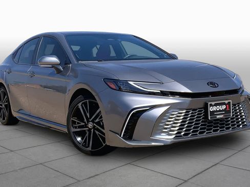 Used 2025 Toyota Camry XSE w/ Premium Package FWD image 3