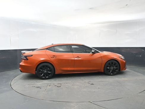 Used 2020 Nissan Maxima SR w/ Sport Mat Group image 6
