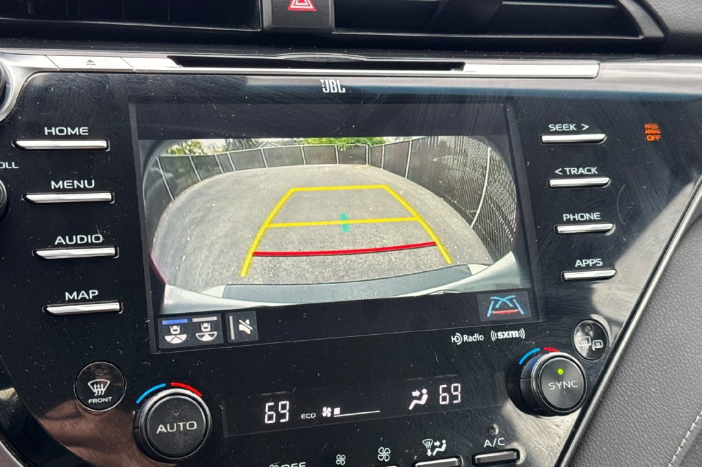 Used 2019 Toyota Camry XSE FWD image 23