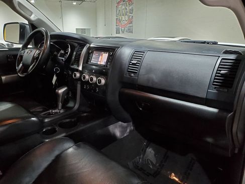 Used 2019 Toyota Sequoia TRD Sport w/ TRD Sport Premium Package AWD/4WD image 19