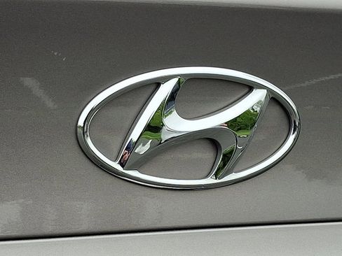 Used 2017 Hyundai Accent SE FWD image 29
