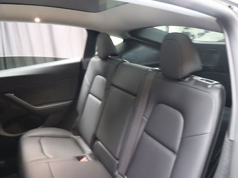 Used 2022 Tesla Model Y Performance image 48