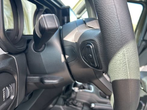 New 2026 Jeep Gladiator Sport AWD/4WD image 36