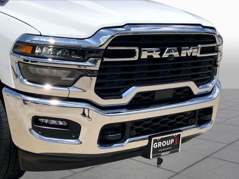 Used 2025 RAM 2500 Big Horn AWD/4WD image 28