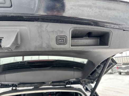 Used 2020 GMC Terrain SLE w/ Driver Convenience Package image 25