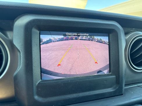 Used 2021 Jeep Wrangler Sport AWD/4WD image 22