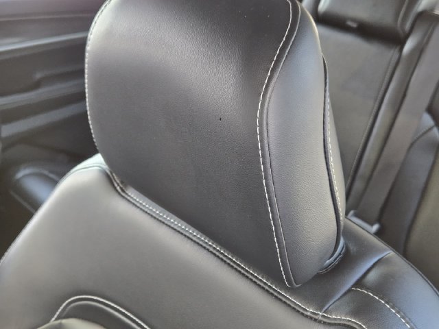 Used 2023 Jeep Grand Cherokee L Limited RWD image 11