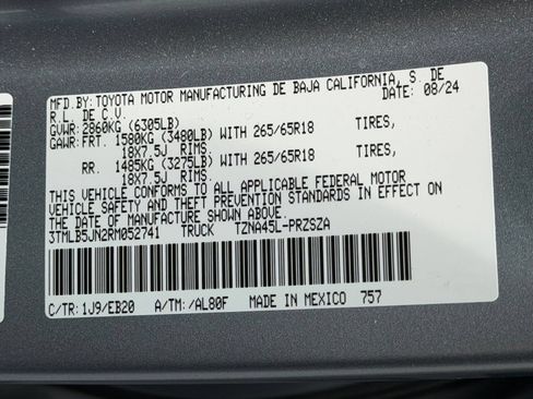 Used 2024 Toyota Tacoma Limited w/ Limited Package (LT) AWD/4WD image 38