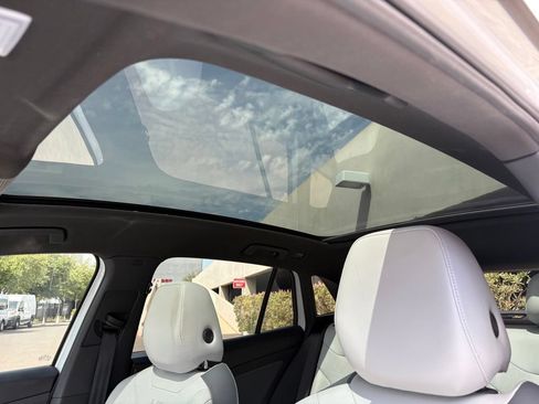 Used 2021 Volkswagen ID.4 Pro S RWD image 11
