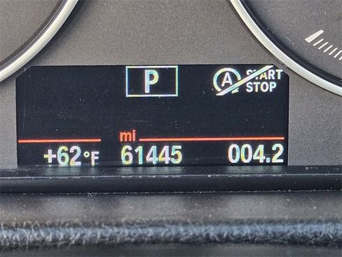 Used 2015 BMW 320i Sedan image 25