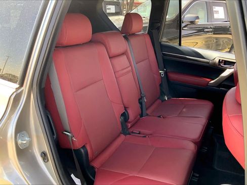 Used 2021 Lexus GX 460 Premium w/ Premium Package image 20