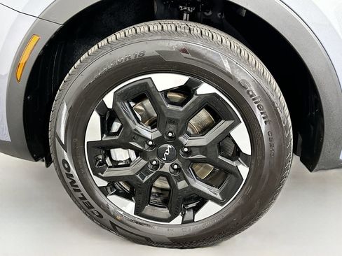 Used 2024 Kia Sorento S AWD/4WD image 33