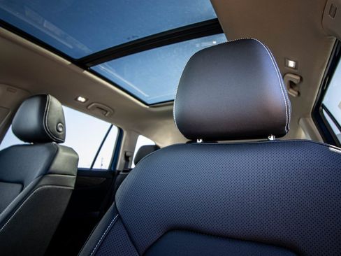 New 2026 Volkswagen Atlas SE image 42