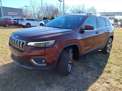 Used 2019 Jeep Cherokee Limited image 17