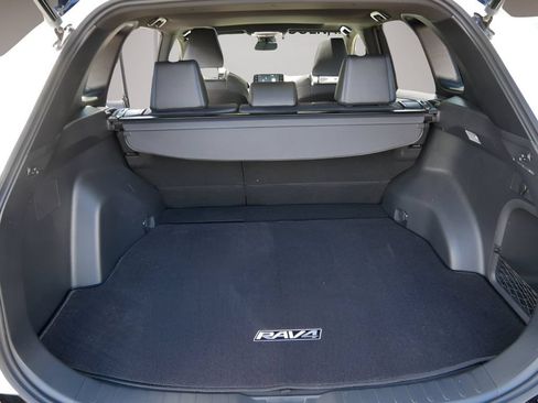 Used 2019 Toyota RAV4 XSE w/ XSE Weather Package AWD/4WD image 12