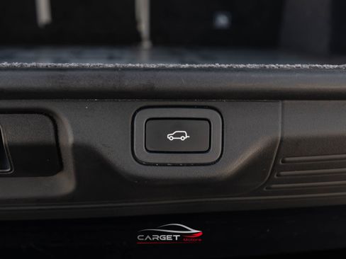 Used 2022 Land Rover Range Rover Westminster Edition image 48