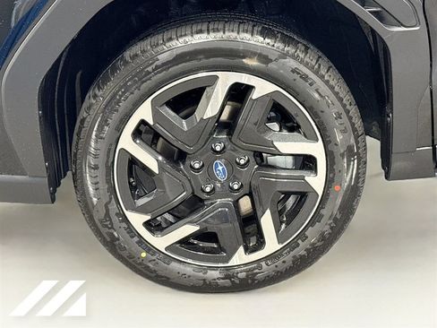 New 2026 Subaru Forester Limited AWD/4WD image 32