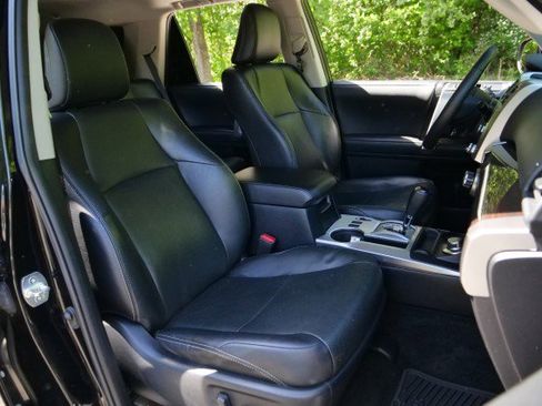 Used 2021 Toyota 4Runner Limited image 38