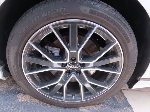 Used 2021 Audi A8 L 3.0T w/ Executive Plus Package AWD/4WD image 16