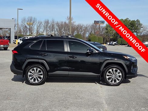 Used 2024 Toyota RAV4 XLE Premium image 6