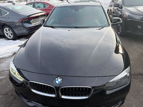 Used 2018 BMW 330i Sedan w/ Premium Package image 2