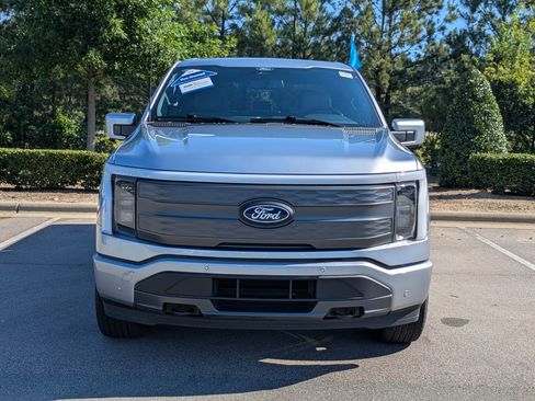 Certified 2025 Ford F150 Lightning Lariat AWD/4WD image 9