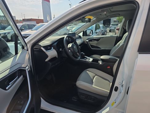 Used 2025 Toyota RAV4 Limited w/ Weather Package AWD/4WD image 2