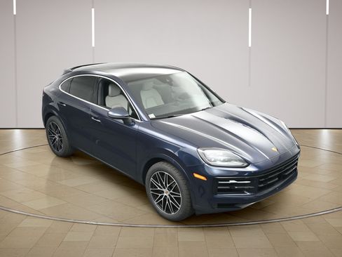 Certified 2026 Porsche Cayenne Coupe AWD/4WD image 36