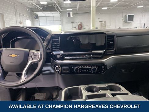 Certified 2026 Chevrolet Silverado 1500 LT AWD/4WD image 27