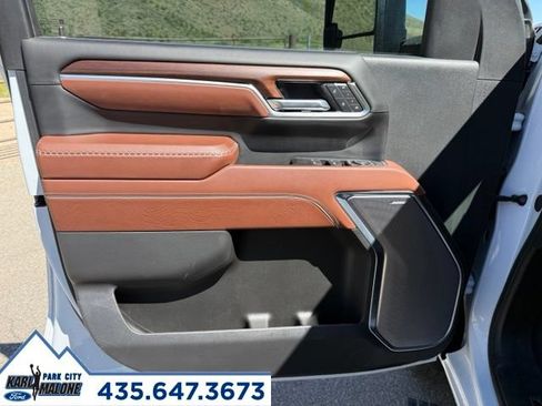 Used 2025 GMC Sierra 3500 Denali Ultimate AWD/4WD image 14