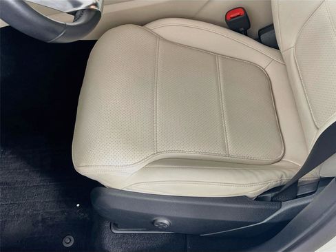 Certified 2023 Mercedes-Benz GLC 300 4MATIC image 21