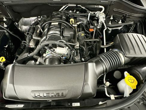 Used 2024 Dodge Durango R/T w/ Tow 'N Go Package AWD/4WD image 34