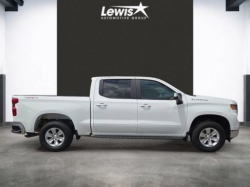 Used 2023 Chevrolet Silverado 1500 LT w/ Convenience Package II AWD/4WD image 5