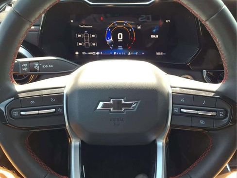 Used 2024 Chevrolet Colorado Z71 w/ Z71 Convenience Package 2 image 14