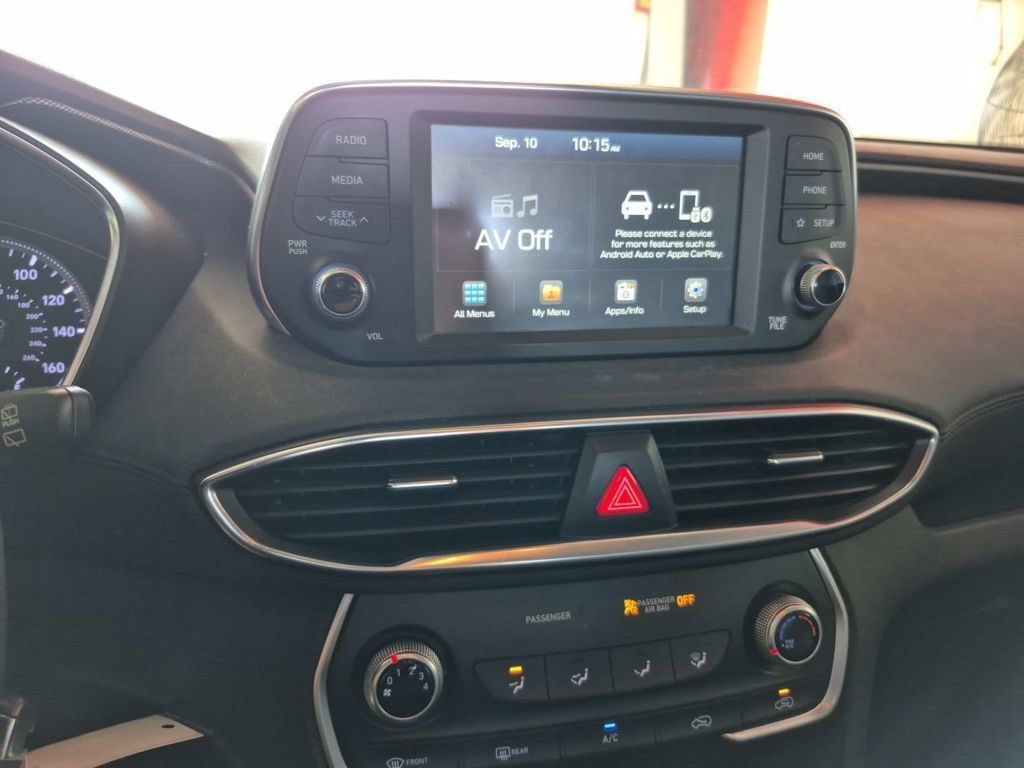 Used 2019 Hyundai Santa Fe SE FWD image 11