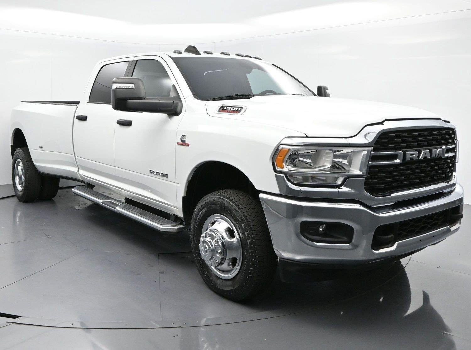 Used 2024 RAM 3500 Big Horn AWD/4WD image 2