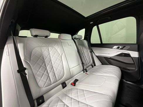 Used 2026 BMW X5 M60i w/ M Sport Professional Package image 22