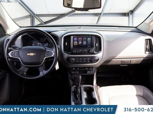 Used 2017 Chevrolet Colorado LT w/ Luxury Package, Chrome AWD/4WD image 4