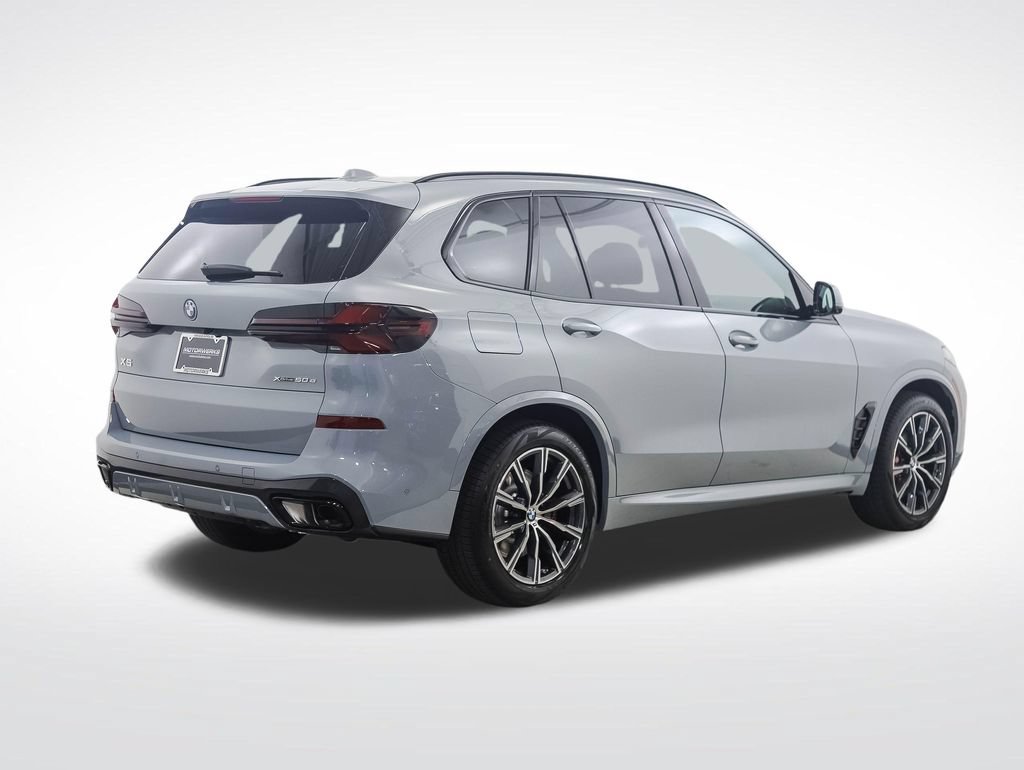 Used 2026 BMW X5 xDrive50e w/ M Sport Package AWD/4WD image 6