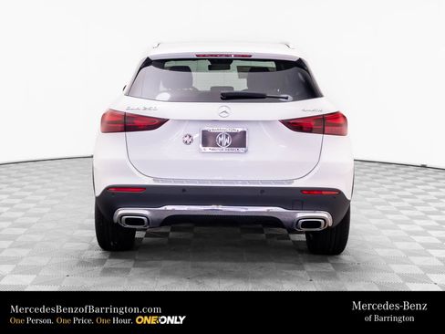 New 2026 Mercedes-Benz GLA 250 4MATIC image 4