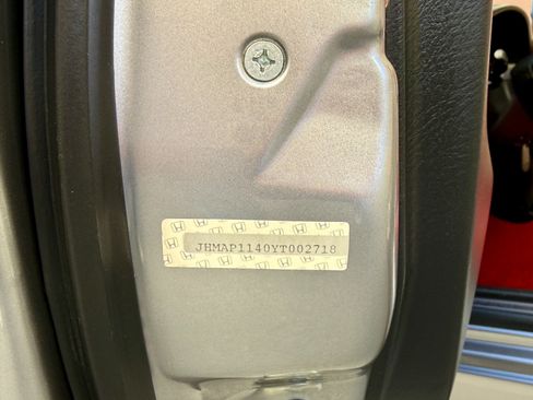 Used 2000 Honda S2000 image 85
