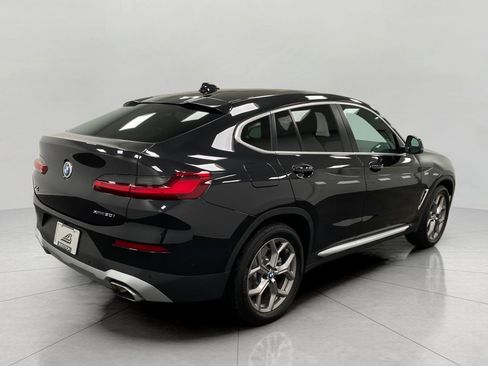 Used 2023 BMW X4 xDrive30i w/ Premium Package AWD/4WD image 3