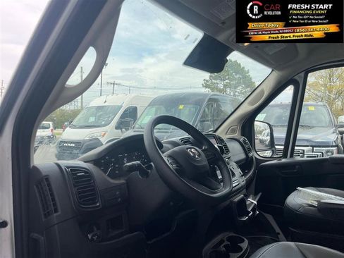 Used 2023 RAM ProMaster 2500 image 12