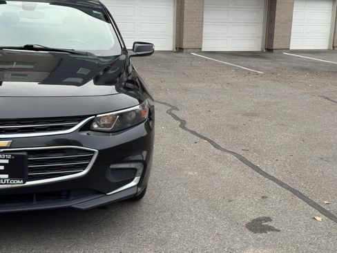 Used 2018 Chevrolet Malibu LT image 10