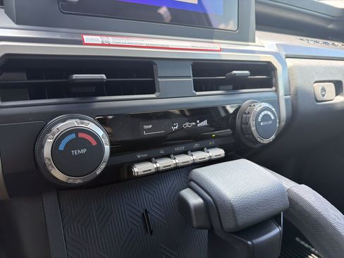 New 2026 Toyota Tacoma SR5 AWD/4WD image 25