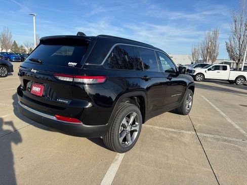 New 2025 Jeep Grand Cherokee Limited AWD/4WD image 7