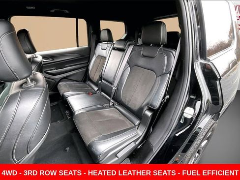 Used 2024 Jeep Grand Cherokee L Laredo image 21