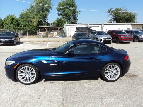 Used 2009 BMW Z4 sDrive35i RWD image 2