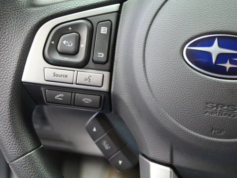 Used 2017 Subaru Legacy 2.5i w/ Alloy Wheel Package image 12